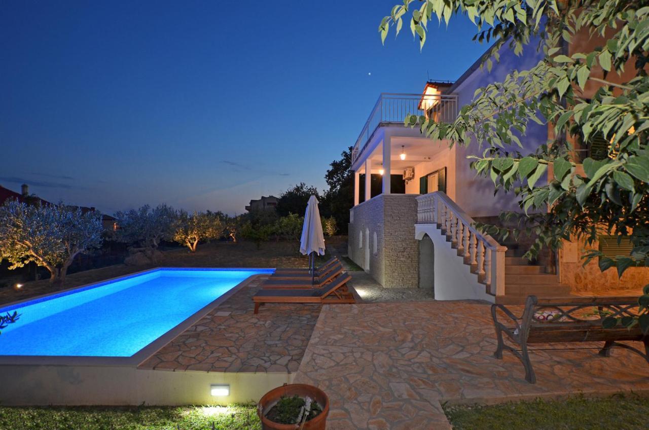 Holiday Home Nevera Kaštela Extérieur photo
