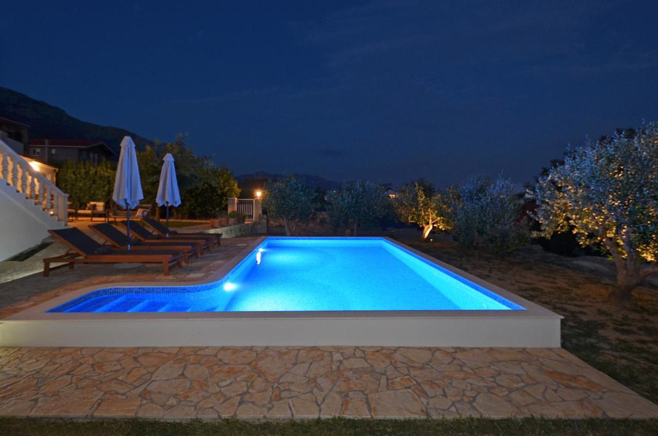 Holiday Home Nevera Kaštela Extérieur photo
