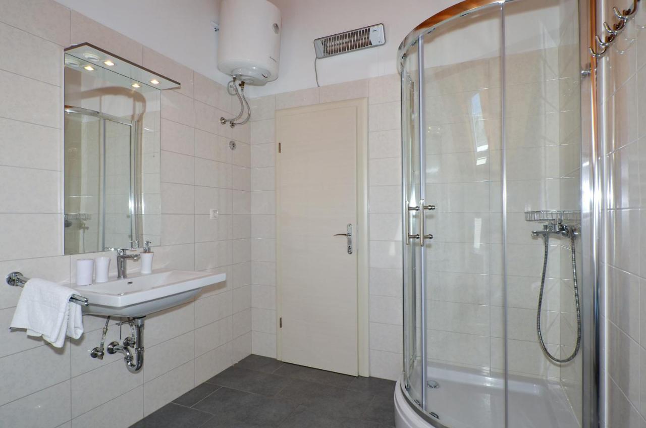 Holiday Home Nevera Kaštela Extérieur photo