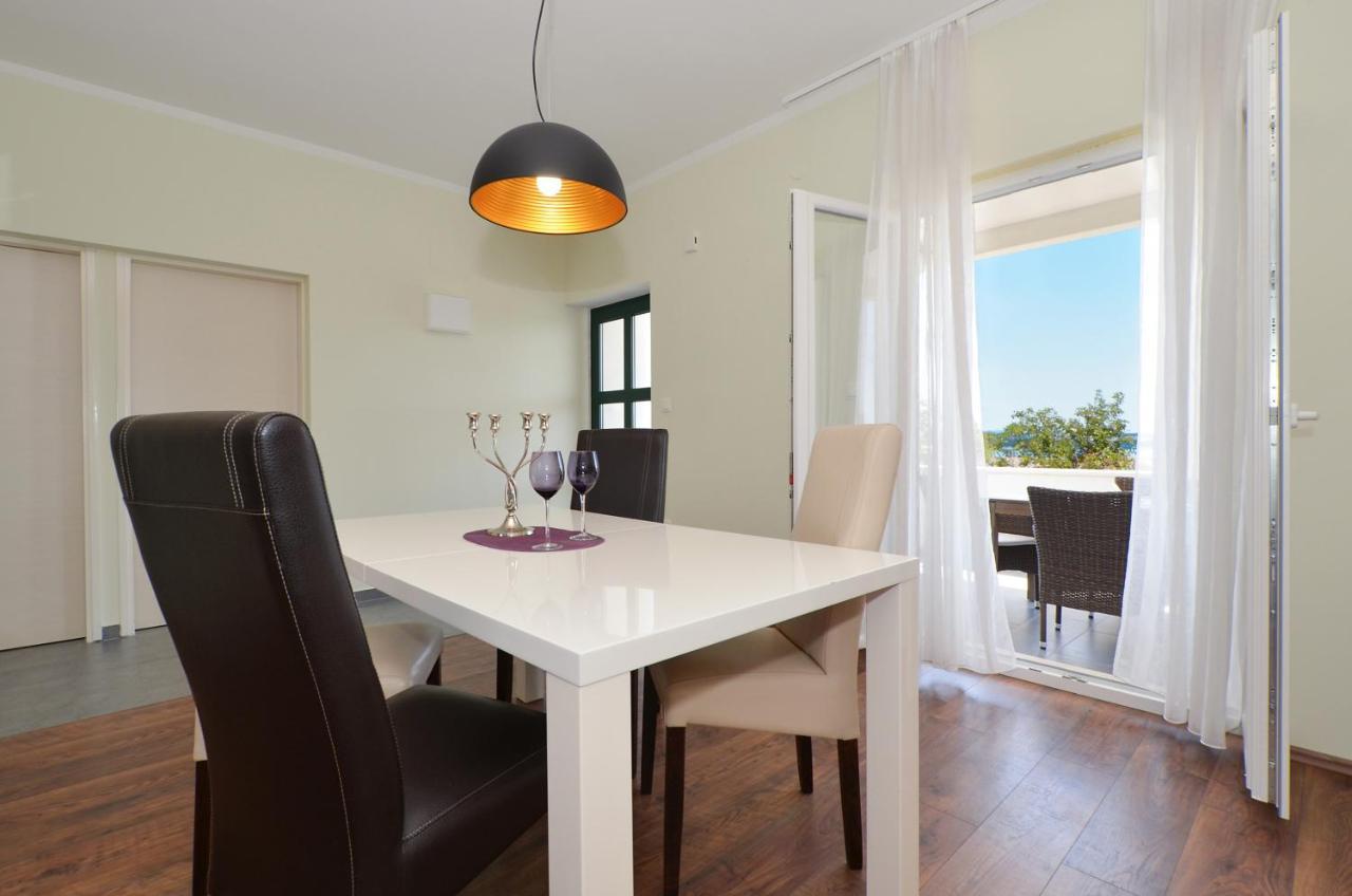 Holiday Home Nevera Kaštela Extérieur photo